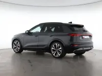 Gebraucht Audi Q6 e-tron Performance 225 kW (306 PS) 2025 Magnetgrau SUV