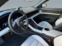 Neu Porsche Taycan 319 kW (435 PS) 2026 Oakgrünmetallic neo (metallic) Limousine