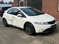 Gebraucht Honda Civic 140 PS (102 kW) 2011 Weiß Limousine