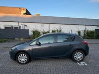 Gebraucht Opel Astra 110 PS (80 kW) 2015 Grau Kleinwagen