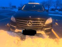Gebraucht Mercedes ML350 244 PS (179 kW) 2012 Schwarz SUV
