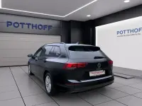 Gebraucht VW Golf VII Life 116 PS (85 kW) 2021 Deep black perleffekt Kleinwagen