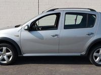 Gebraucht Dacia Sandero Stepway 84 PS (61 kW) 2011 Silber Limousine