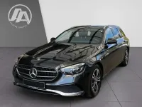 Gebraucht Mercedes E220 Avantgarde 200 PS (147 kW) 2023 Graulack graphitgrau Kombi