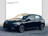 Używany Renault Clio V Equilibre 67 KM (49 kW) 2022 Czarny Hatchback