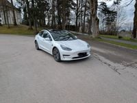 Gebraucht Tesla Model 3 Standard Range Plus 239 kW (325 PS) 2021 Weiß Limousine