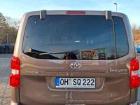 Gebraucht Toyota Proace Comfort 150 PS (110 kW) 2016 Braun Van / Kleinbus