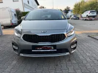 Gebraucht Kia Carens Spirit 141 PS (103 kW) 2018 Silber Van / Kleinbus