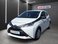 Gebraucht Toyota Aygo 69 PS (50 kW) 2015 Weiß Kleinwagen