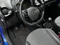 Gebraucht Toyota Aygo X-clusiv 72 PS (52 kW) 2019 Blau Kleinwagen