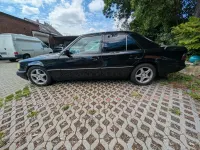 Gebraucht Mercedes 300 113 PS (83 kW) 1990 Schwarz Limousine