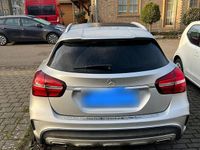 Gebraucht Mercedes GLA250 211 PS (155 kW) 2018 Grau SUV