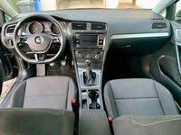 Gebraucht VW Golf VII Trendline 105 PS (77 kW) 2017 Limousine