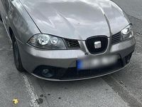 Gebraucht Seat Ibiza 90 PS (66 kW) 2002 Silber Kleinwagen