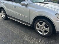 Gebraucht Mercedes ML320 224 PS (164 kW) 2006 Silber SUV