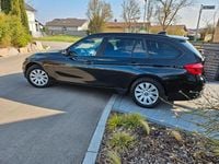 Gebraucht BMW 318 Sport Line 150 PS (110 kW) 2015 Schwarz Kombi