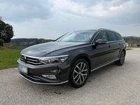 Usata VW Passat Elegance 150 CV (110 kW) 2021 Grigio Station wagon