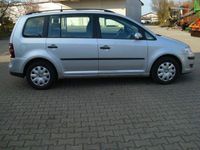 Gebraucht VW Touran 140 PS (102 kW) 2009 Silber Van / Kleinbus