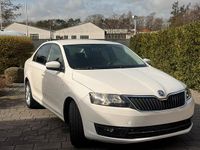 Gebraucht Skoda Rapid 105 PS (77 kW) 2014 Weiß Kleinwagen
