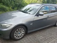 Gebraucht BMW 320 170 PS (125 kW) 2010 Grau Kombi