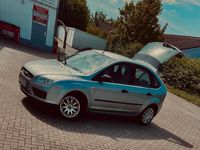 Gebraucht Ford Focus 101 PS (74 kW) 2005 Grau Kombi