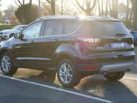 Gebraucht Ford Kuga Titanium 150 PS (110 kW) 2018 Schwarz SUV