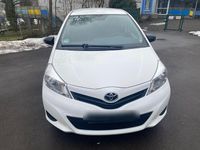 Gebraucht Toyota Yaris Cool 69 PS (50 kW) 2013 Weiß Kleinwagen
