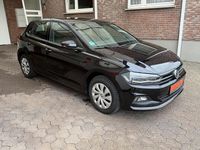 Gebraucht VW Polo Highline 95 PS (69 kW) 2018 Schwarz Kleinwagen