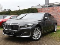 gebraucht BMW 750 i xDrive Sport Aut. Komfortsitze Standhzg.