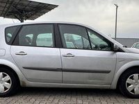 Gebraucht Renault Scénic II Avantage 111 PS (81 kW) 2007 Silber Van / Kleinbus
