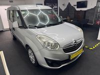 Gebraucht Opel Combo Edition 120 PS (88 kW) 2014 Silber Van / Kleinbus