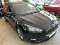 Gebraucht Ford Focus ST-Line 125 PS (91 kW) 2018 Schwarz Limousine