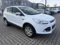 Gebraucht Ford Kuga Trend 150 PS (110 kW) 2016 Frostweiß SUV