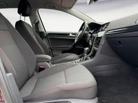 Gebraucht VW Golf VII Sound 110 PS (80 kW) 2018 Deep black perleffekt Limousine