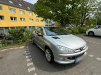 Gebraucht Peugeot 206 CC 113 PS (83 kW) 2005 Silber Cabrio