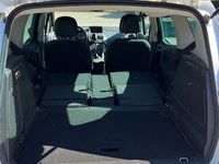 Gebraucht Opel Meriva 120 PS (88 kW) 2017 Weiß Van / Kleinbus