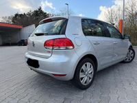 Gebraucht VW Golf VI Edition 105 PS (77 kW) 2010 Silber Kleinwagen
