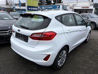 Gebraucht Ford Fiesta Cool & Connect 101 PS (74 kW) 2018 Weiß Kleinwagen