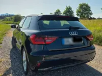 Gebraucht Audi A1 Advanced 95 PS (69 kW) 2022 Blau SUV