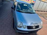 Gebraucht VW Polo 60 PS (44 kW) 2003 Silber Kleinwagen