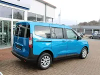 Neu Ford Tourneo Courier Titanium 125 PS (91 kW) 2026 Blau Van / Kleinbus