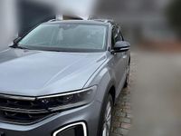 Gebraucht VW T-Roc Style 150 PS (110 kW) 2023 Grau SUV