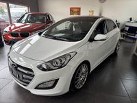 Gebraucht Hyundai i30 Passion Plus 135 PS (99 kW) 2016 Weiß Limousine