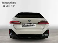 Gebraucht BMW 520 Comfort Edition 197 PS (144 kW) 2025 Mineralweiß Kombi