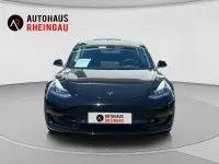 Second-hand Tesla Model 3 Performance 377 kW (513 CP) 2019 Unbekannt (metallic) Berlinǎ