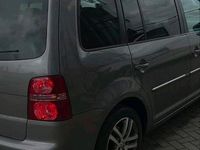 Gebraucht VW Touran 140 PS (102 kW) 2010 Grau Van / Kleinbus