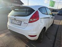 Gebraucht Ford Fiesta Trend 80 PS (58 kW) 2009 Weiß Kleinwagen