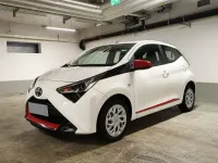 Second-hand Toyota Aygo 72 CP (52 kW) 2018 Alb Hatchback