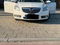 Gebraucht Opel Insignia 130 PS (95 kW) 2012 Weiß Kombi