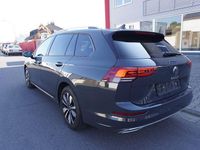 Gebraucht VW Golf VIII Move 150 PS (110 kW) 2023 Grau Kombi